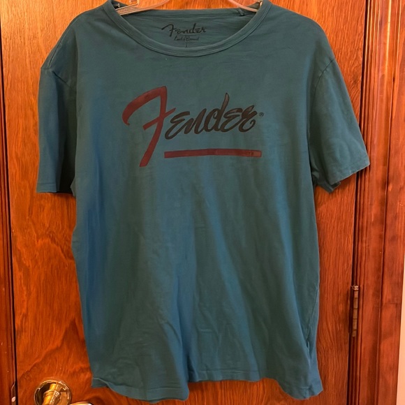 Lucky Brand Fender guitar tshirt size large - Picture 1 of 4